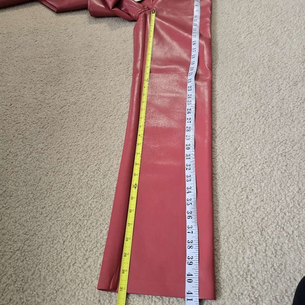 NWT Aritzia Wilfred The Melina Pant Vegan Leather - Rosy Red- SOLD OUT - Picture 6 of 12